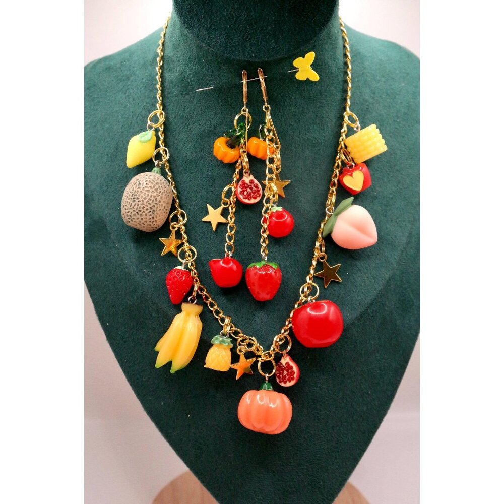 Fruity Gold Star Necklace & Earrings Set